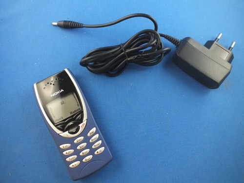 Nokia 8210 blu - 8210, cult